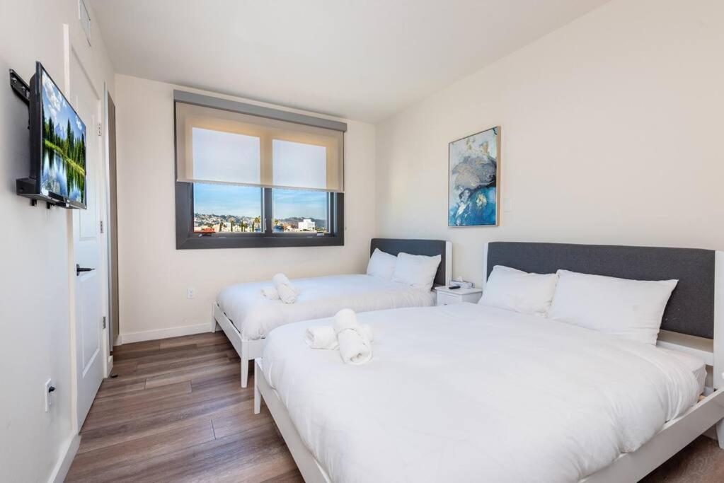 Luxurious Penthouse In Beverly Hills - Sleeps 10 Лос Анджелис Екстериор снимка