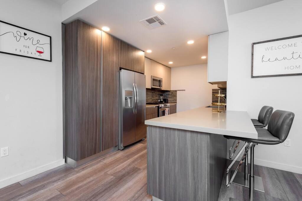 Luxurious Penthouse In Beverly Hills - Sleeps 10 Лос Анджелис Екстериор снимка